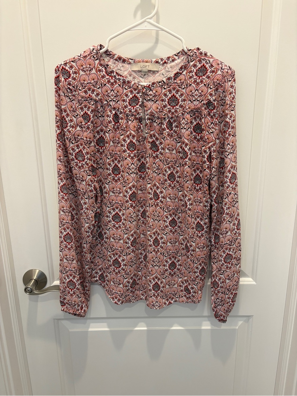 VINTAGE LOFT, red tan geometric blouse